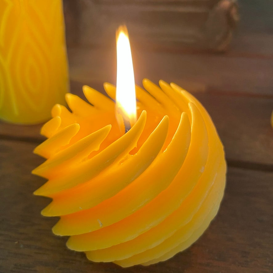 Swirl candles made from 100% Australian Beeswax Happy Flame