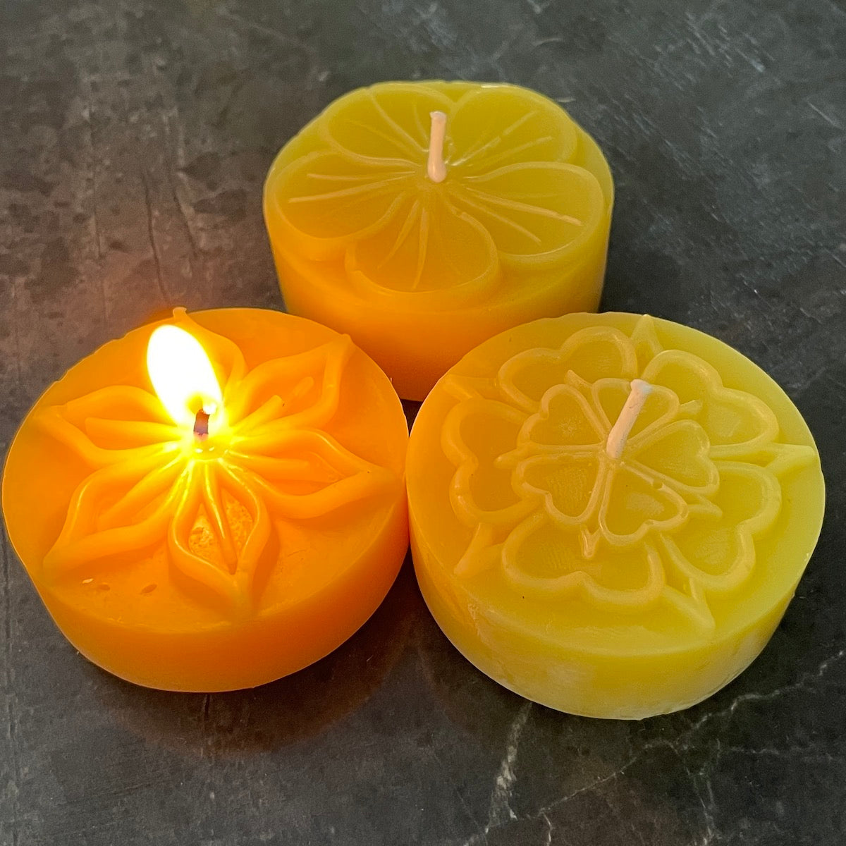 Set of 3 x Embossed Meditation candles Happy Flame