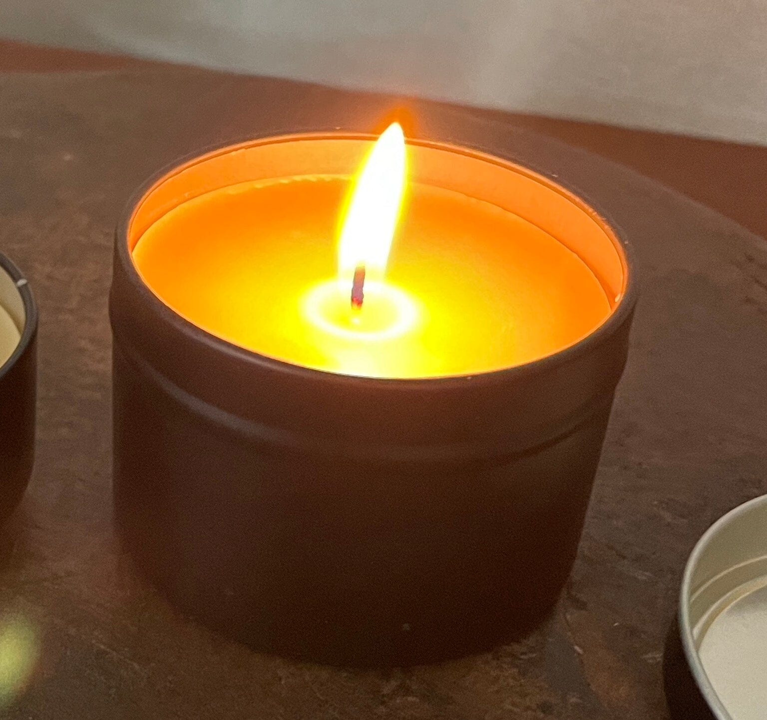 On the road- beeswax travel candle Happy Flame