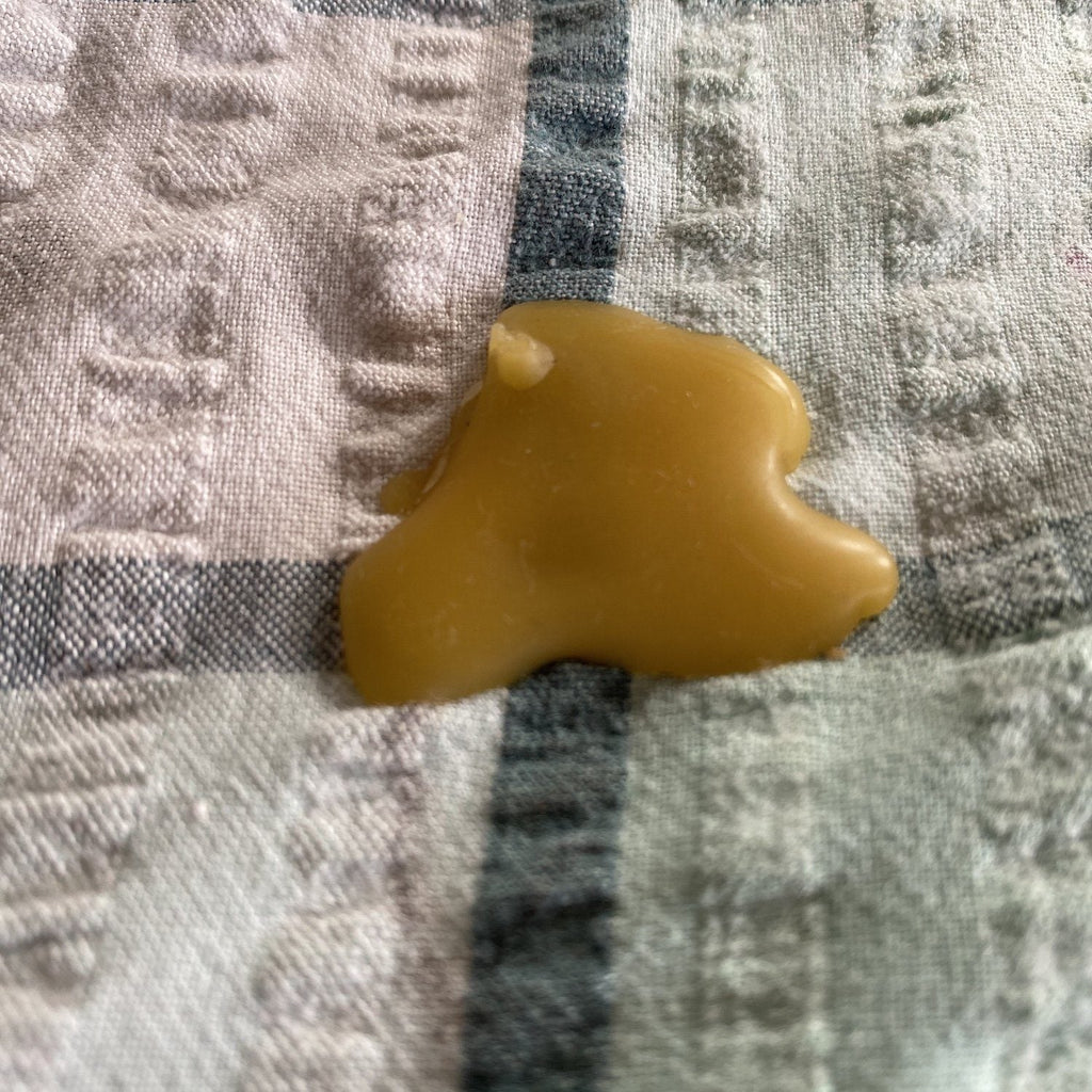 How to remove beeswax from fabric - Happy Flame