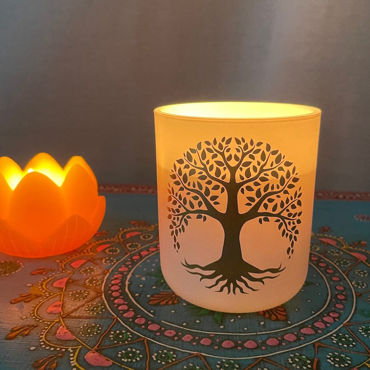 Beeswax Candles in Glass - Happy Flame