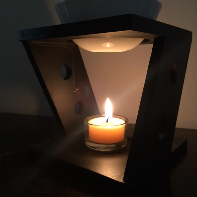 Happy Flame Beeswax Tea lights Subscription box: Tea lights made from Australian Certified Organic beeswax