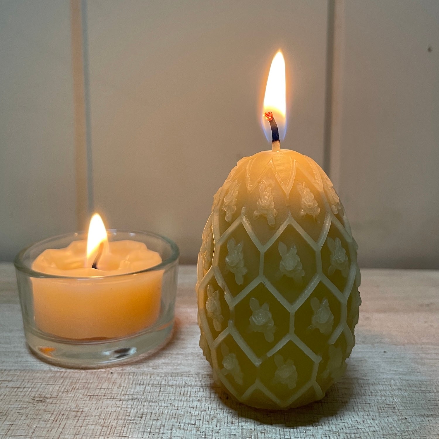 Beeswax Easter egg candle with Single honeycomb beeswax tea light - Happy Flame