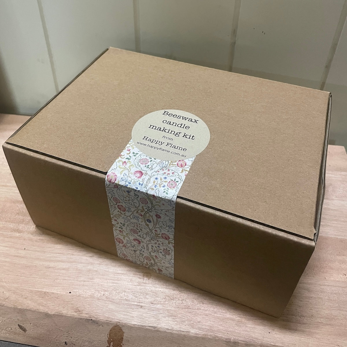 Beeswax candle making kit packaging - Happy Flame