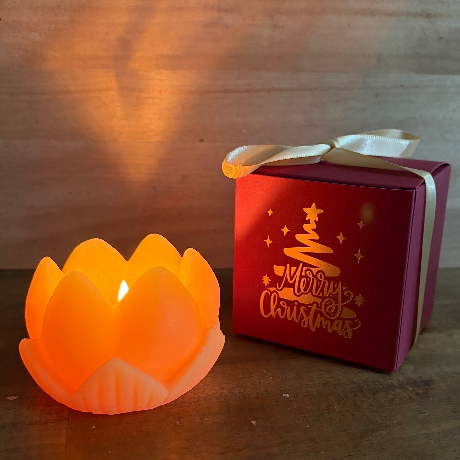 Lotus Beeswax Candle Christmas gift box