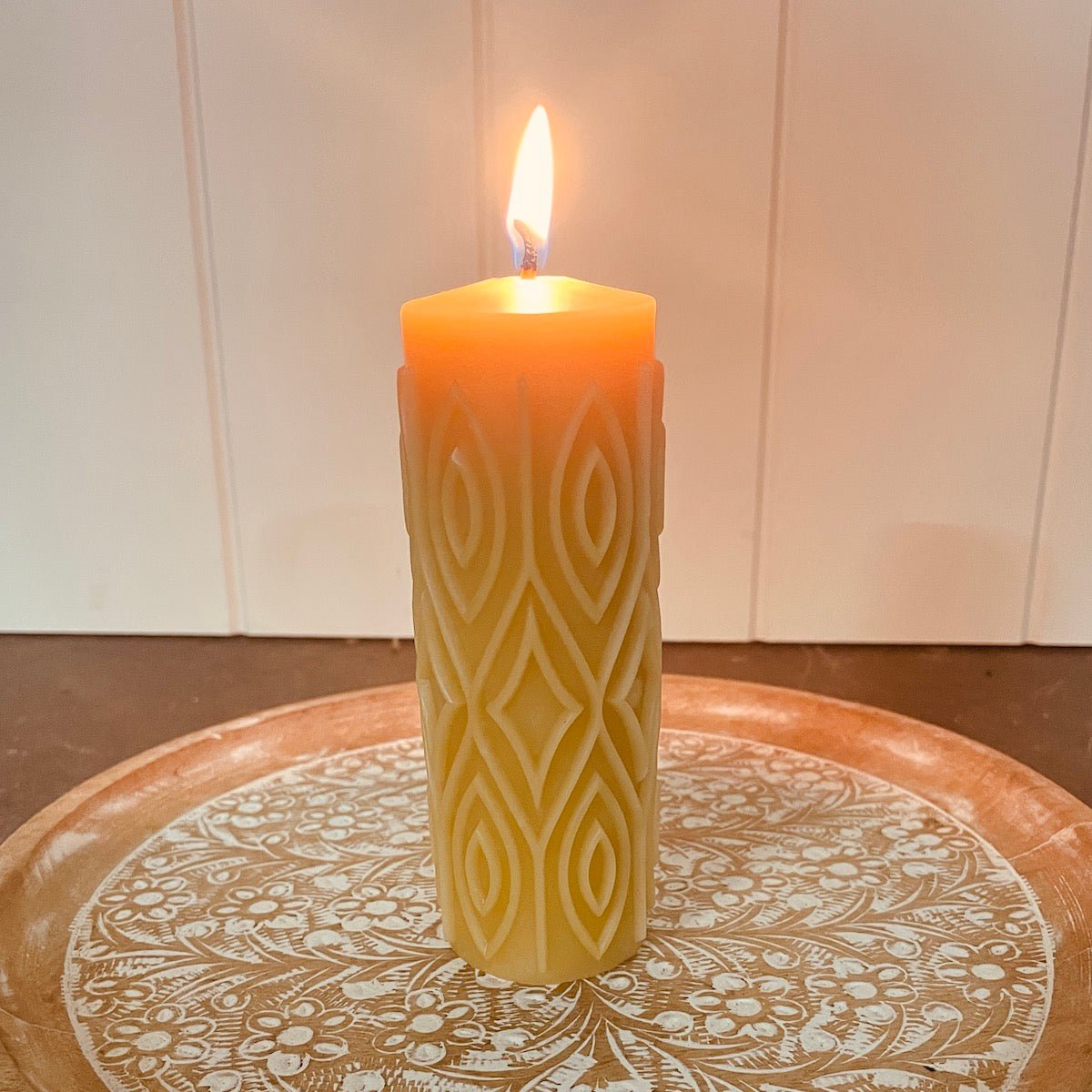 Diamond Beeswax Pillar Candle - Happy Flame