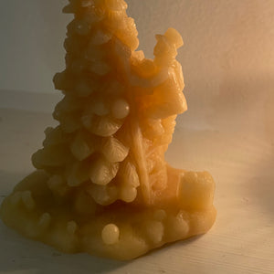 Christmas tree beeswax candle with helper from  Happy Flame