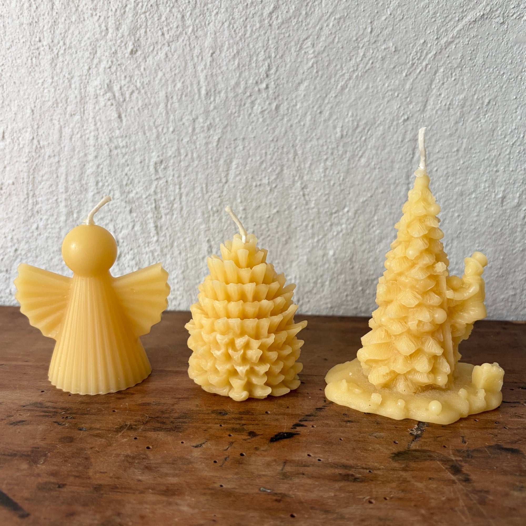 Beeswax candle Christmas gift pack - Christmas Tree, Angel, Pine cone 2