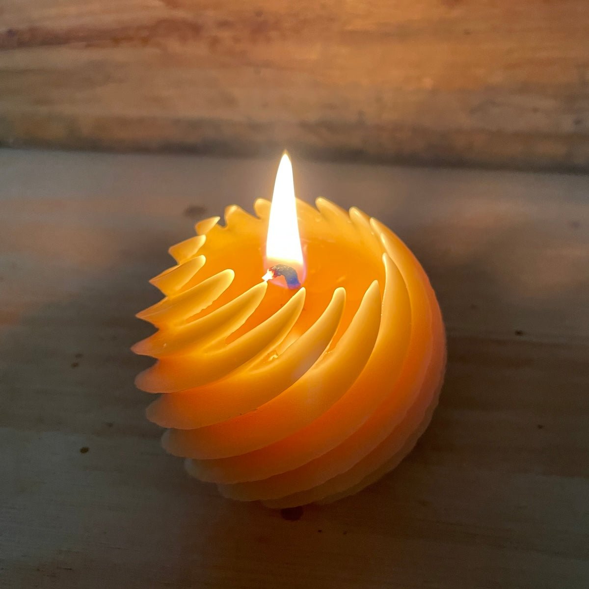 Swirl shaped Beeswax Candle - Happy Flame
