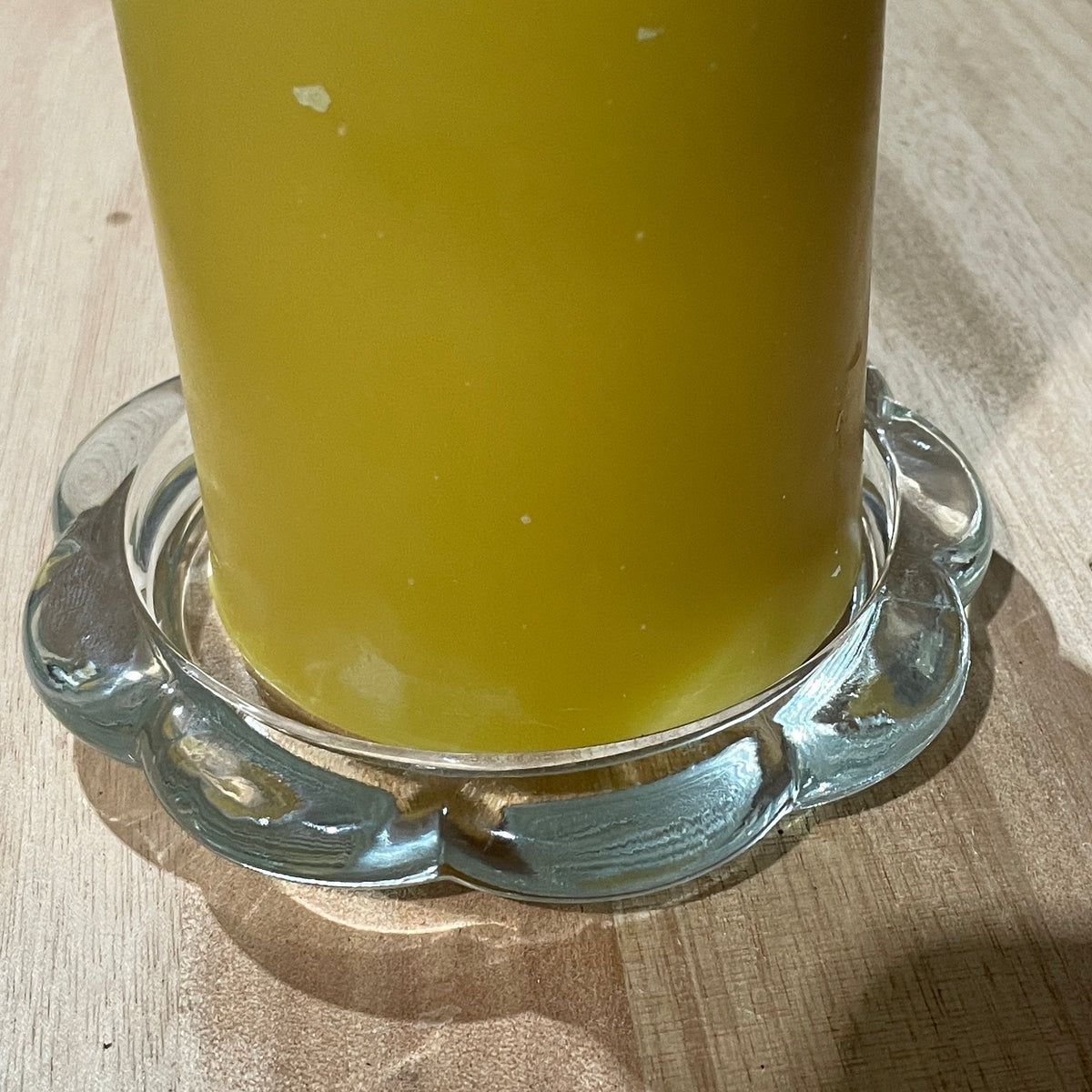 Classic glass round candle plate with candle- Happy Flame