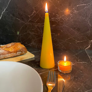 The Aspire candle made from our 100% Australian beeswax Happy Flame 1 x Aspire candle $29.50 