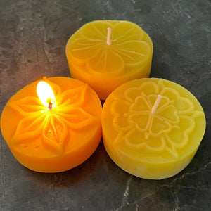 Set of 3 x Embossed Meditation candles Happy Flame 