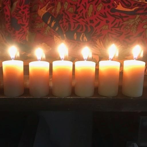 Mullumbimby Lights Small Beeswax Pillar Candle 2 - Happy Flame