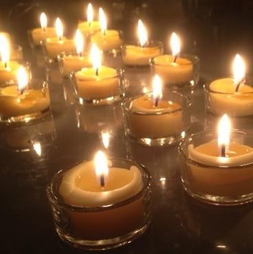 215 - Hour Warm & Cosy Beeswax Candle Pack 3 - Happy Flame