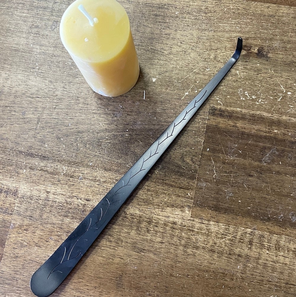 Beeswax Candle Wick Dipper 4 - Happy Flame